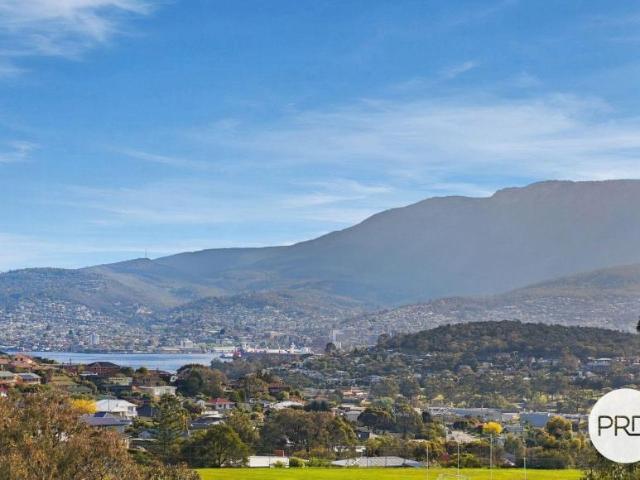 House for sale in Mornington Heights, Hobart