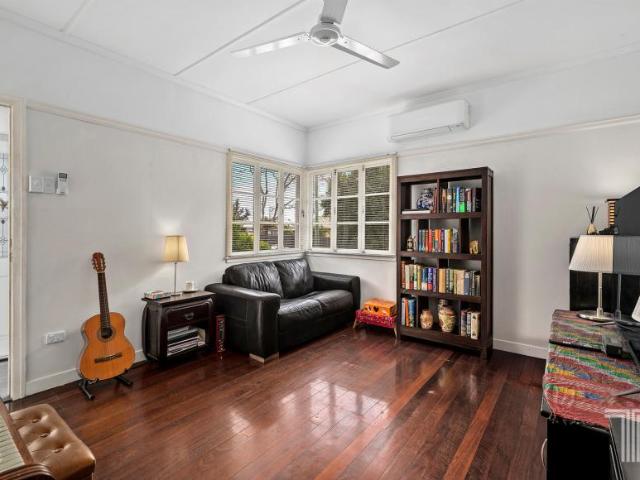 House for sale in Mount Gravatt East, Greater Brisbane