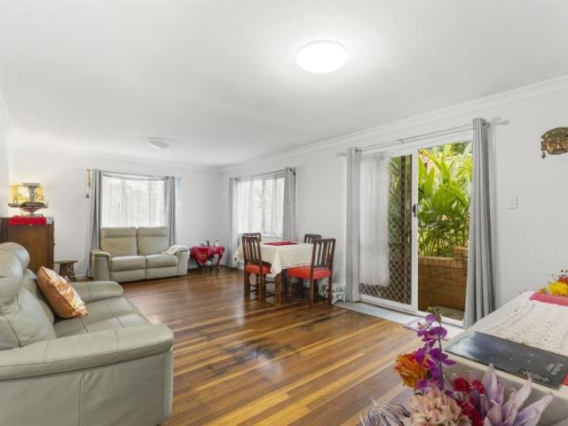 House for sale in Mount Gravatt, Greater Brisbane