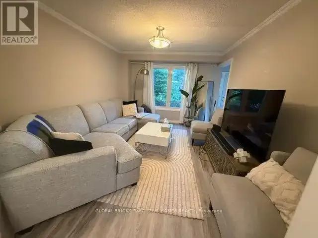 House for rent in Oakville, Ontario