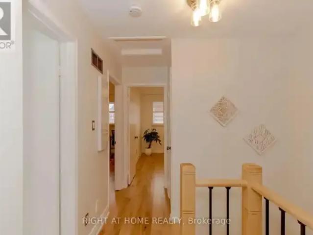 House for rent in Oakville, Ontario