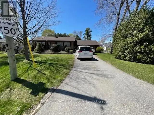 House for rent in Oakville, Ontario
