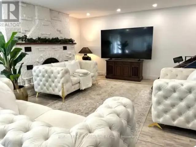 House for rent in Oakville, Ontario