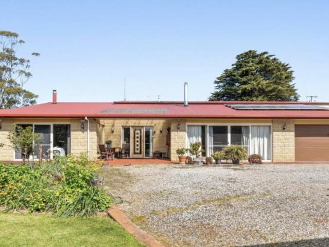 House for sale in Oldina, Tasmania