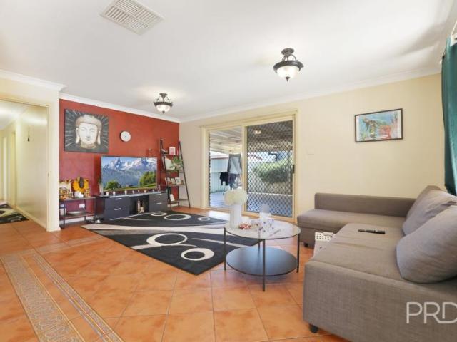 House for sale in Oxley Vale, Tamworth
