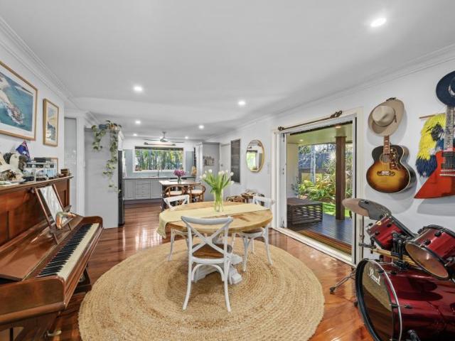 House for sale in Palm Beach, Gold Coast City