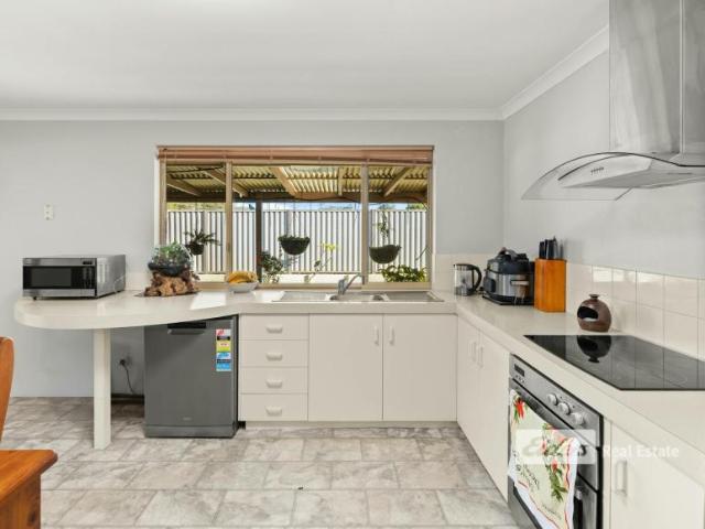 House for sale in Stirling Estate, Peppermint Grove Beach
