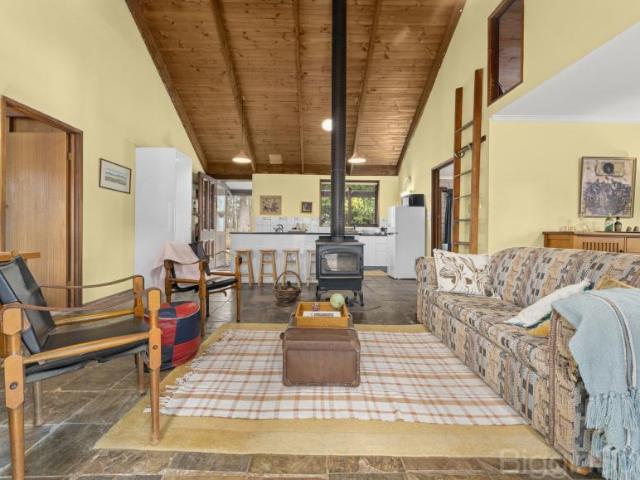 House for sale in Porcupine Ridge, Victoria