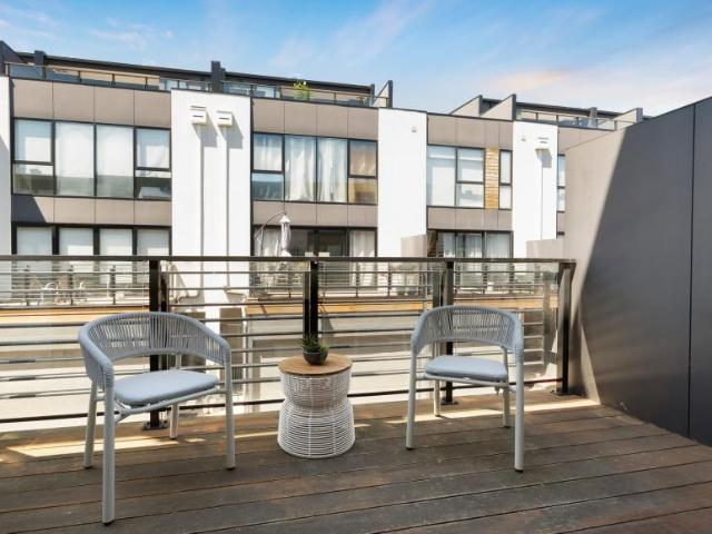 House for sale in Port Melbourne, Melbourne