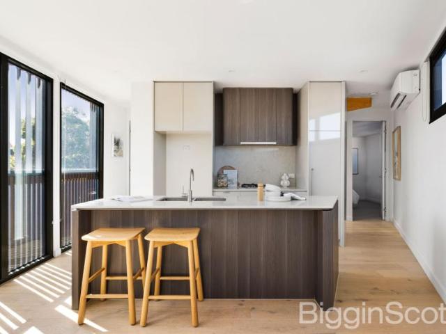 House for sale in Port Melbourne, Melbourne