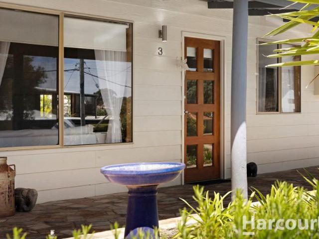 House for sale in Preston Beach