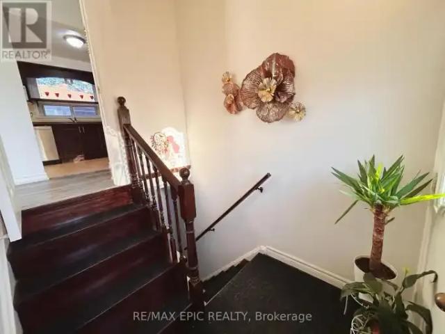 House for rent in Richmond Hill, Golden Horseshoe