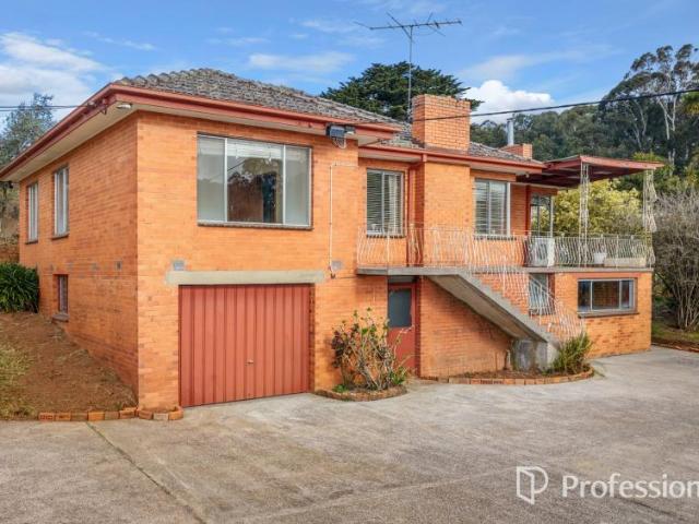House for sale in Silvan, Melbourne