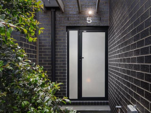 House for rent in St Albans, Melbourne
