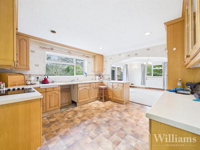 House for rent in Stone with Bishopstone and Hartwell, Stone