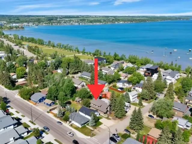 House for rent in Sylvan Lake, Alberta