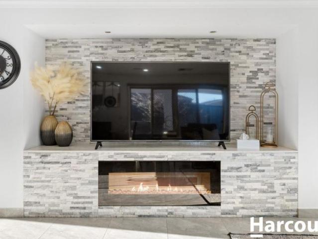 House for sale in Tarneit Gardens, Melbourne