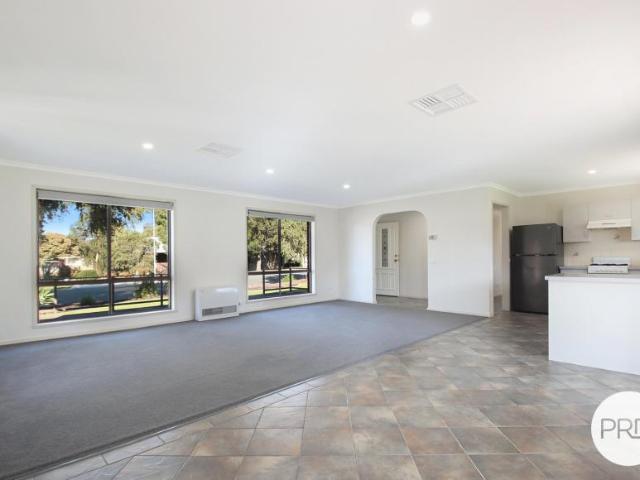 House for rent in Thurgoona, Albury