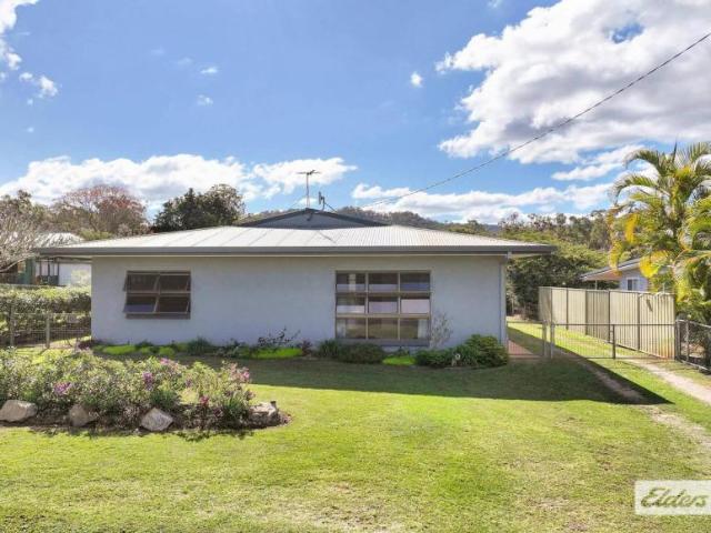 House for sale in Tinaroo