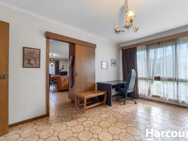 House for sale in Newtown Green, Melbourne