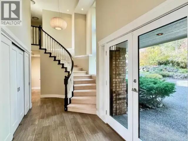 House for rent in Sandy Cove, West Vancouver