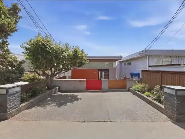 House for rent in White Rock, British Columbia