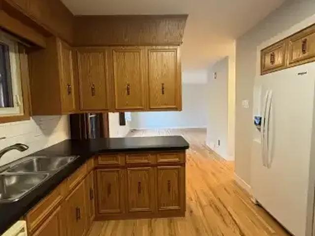 House for rent in East St. Paul, Manitoba