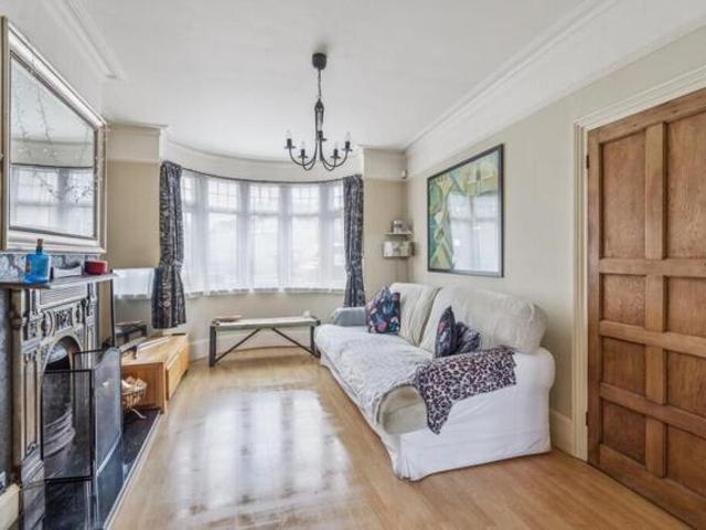 House for sale in Bushey