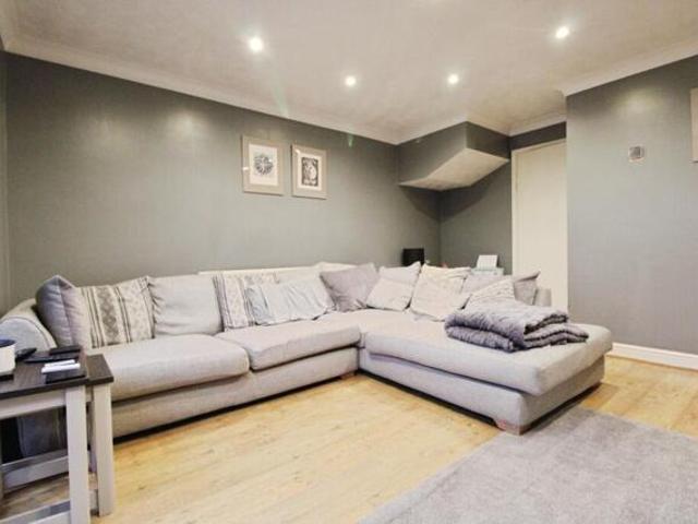 House for sale in Dale Hill, Essex
