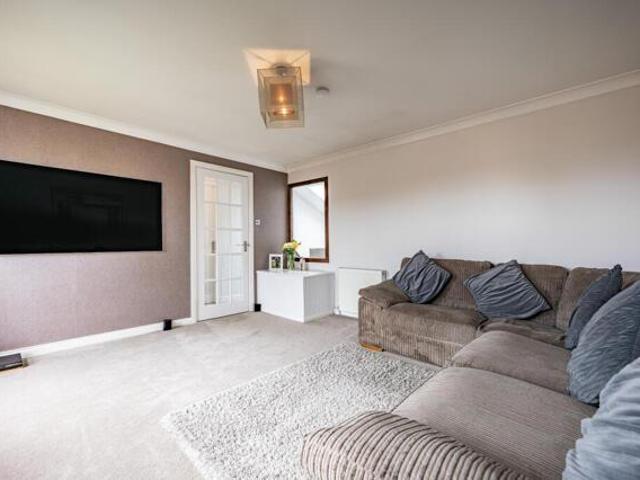 House for sale in Erskine, Park Mains