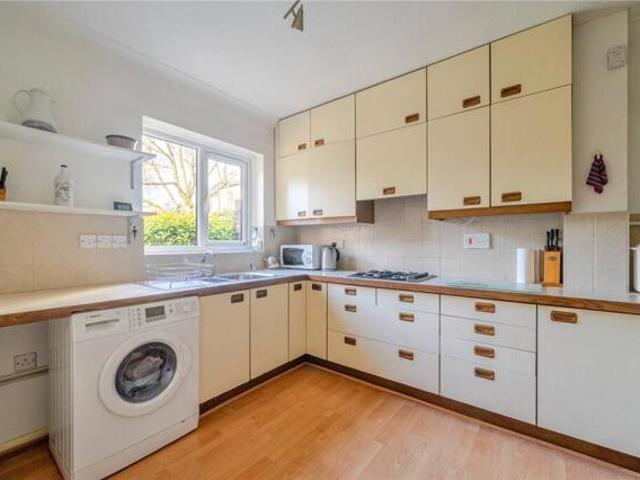 House for sale in Fole, Surrey