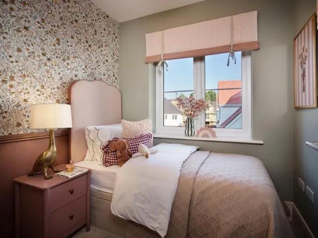 House for sale in Sandown Park, Kent