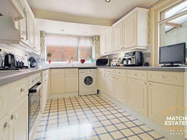 House for sale in Folkestone, Cheriton