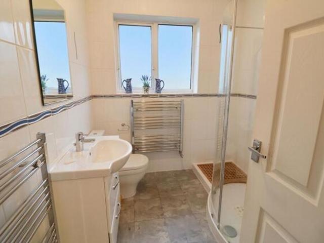 House for sale in Simmondley, Charlesworth
