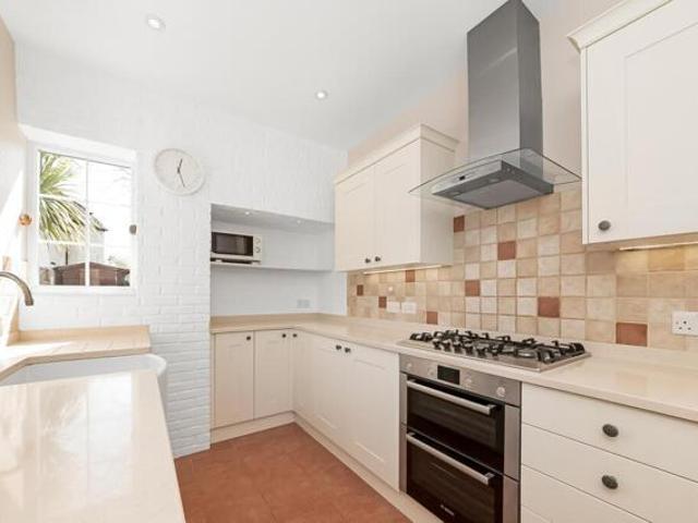 House for sale in Greenwich, Charlton