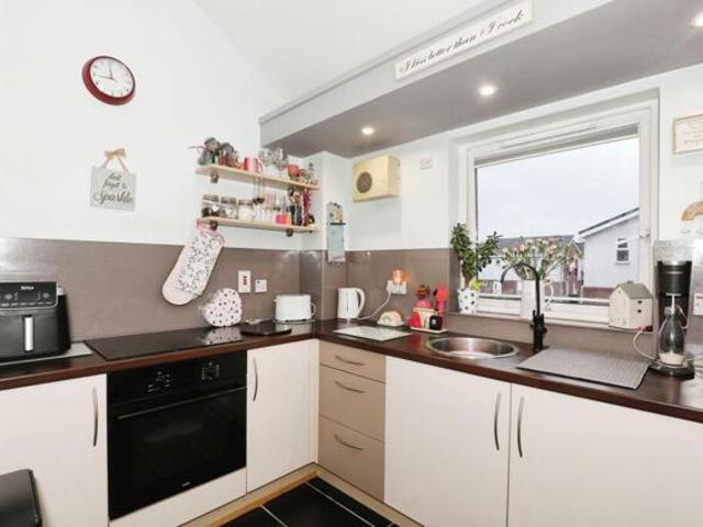 House for sale in Joiner's Square, Hanley