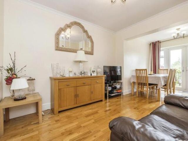 House for sale in Harrow Weald, Greater London