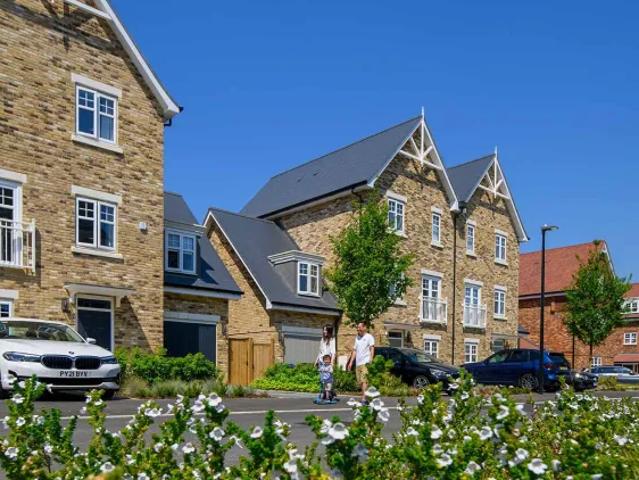 House for sale in Fleet, Hart