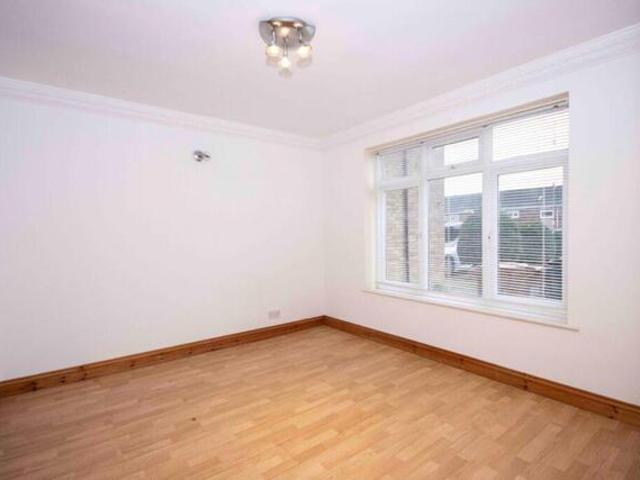 House for sale in Batchworth, Hertfordshire