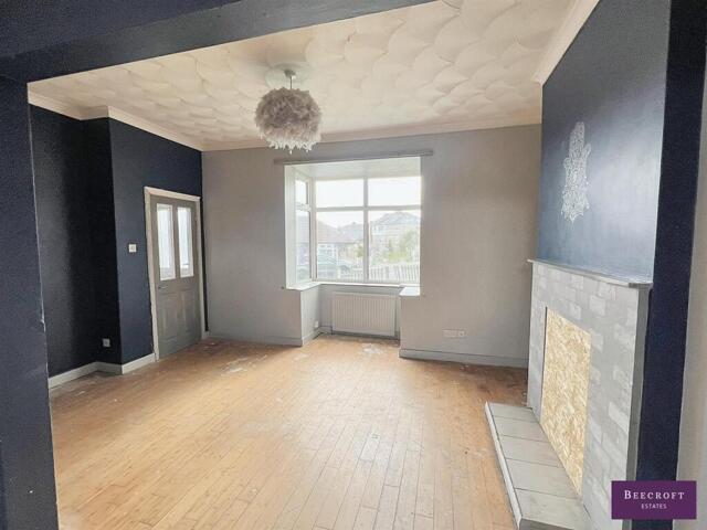 House for sale in Hoyland
