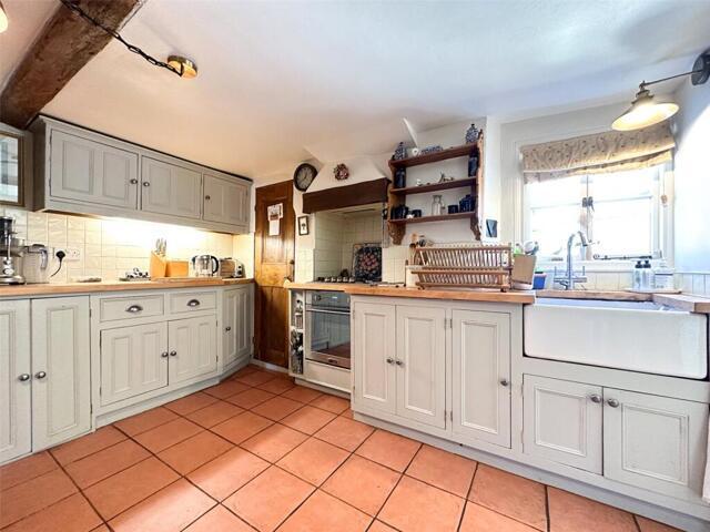 House for sale in Ingatestone and Fryerning, Navestock Side