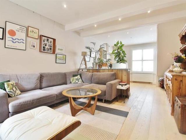 House for sale in London Borough of Hounslow, Greater London
