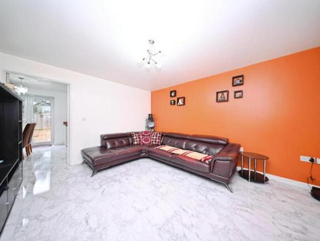House for sale in Hamilton, Old Wharf