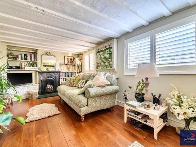 House for sale in Newton Longville, Buckinghamshire