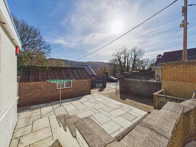 House for sale in Pontardawe, Trebanos