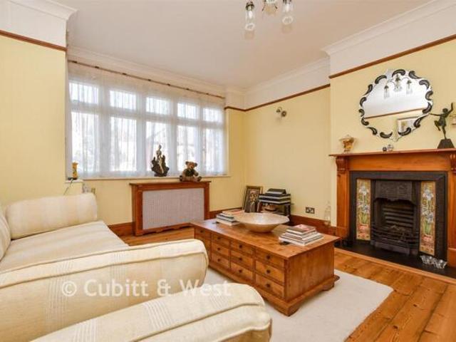 House for sale in London Borough of Croydon, Purley