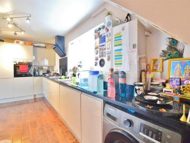 House for sale in Slough, Wexham Court