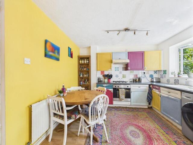 House for sale in St George, Crew's Hole