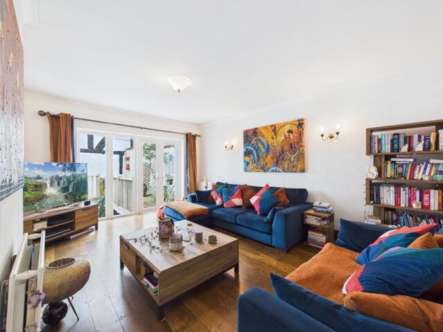 House for sale in Goose Green, Horsham