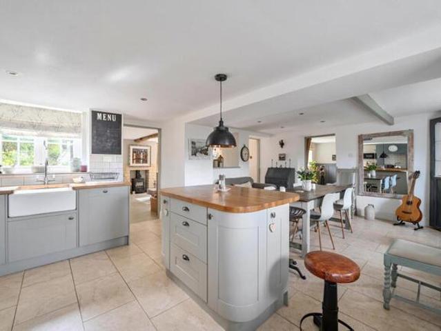 House for sale in Fossebridge, Gloucestershire
